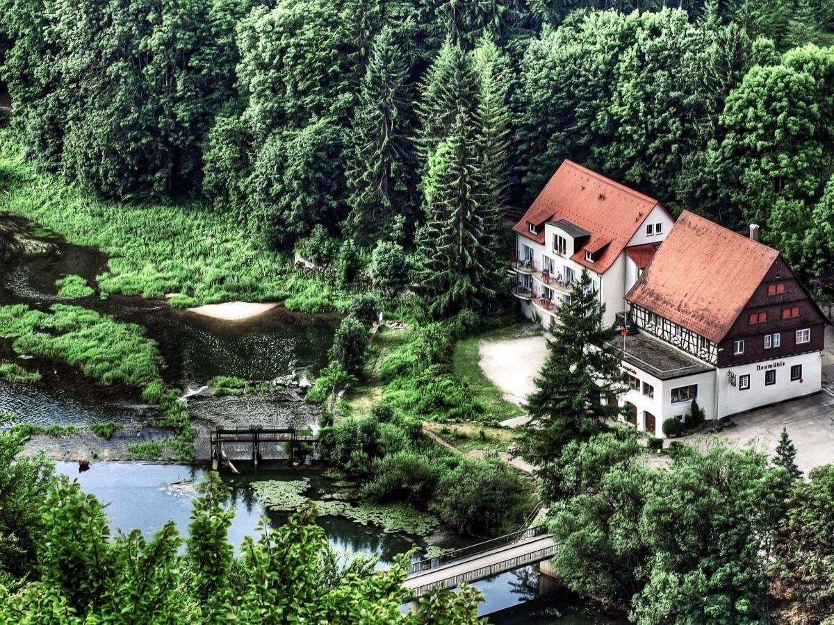 Hotel-Gasthof Neumuehle Kreenheinstetten Exteriör bild